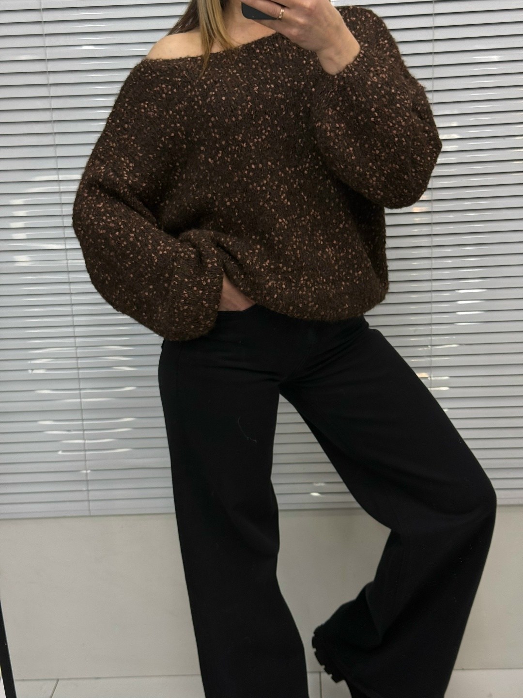 объемный свитер,коричневый свитер,вязаные джемпера,джемпер,вязаные свитера