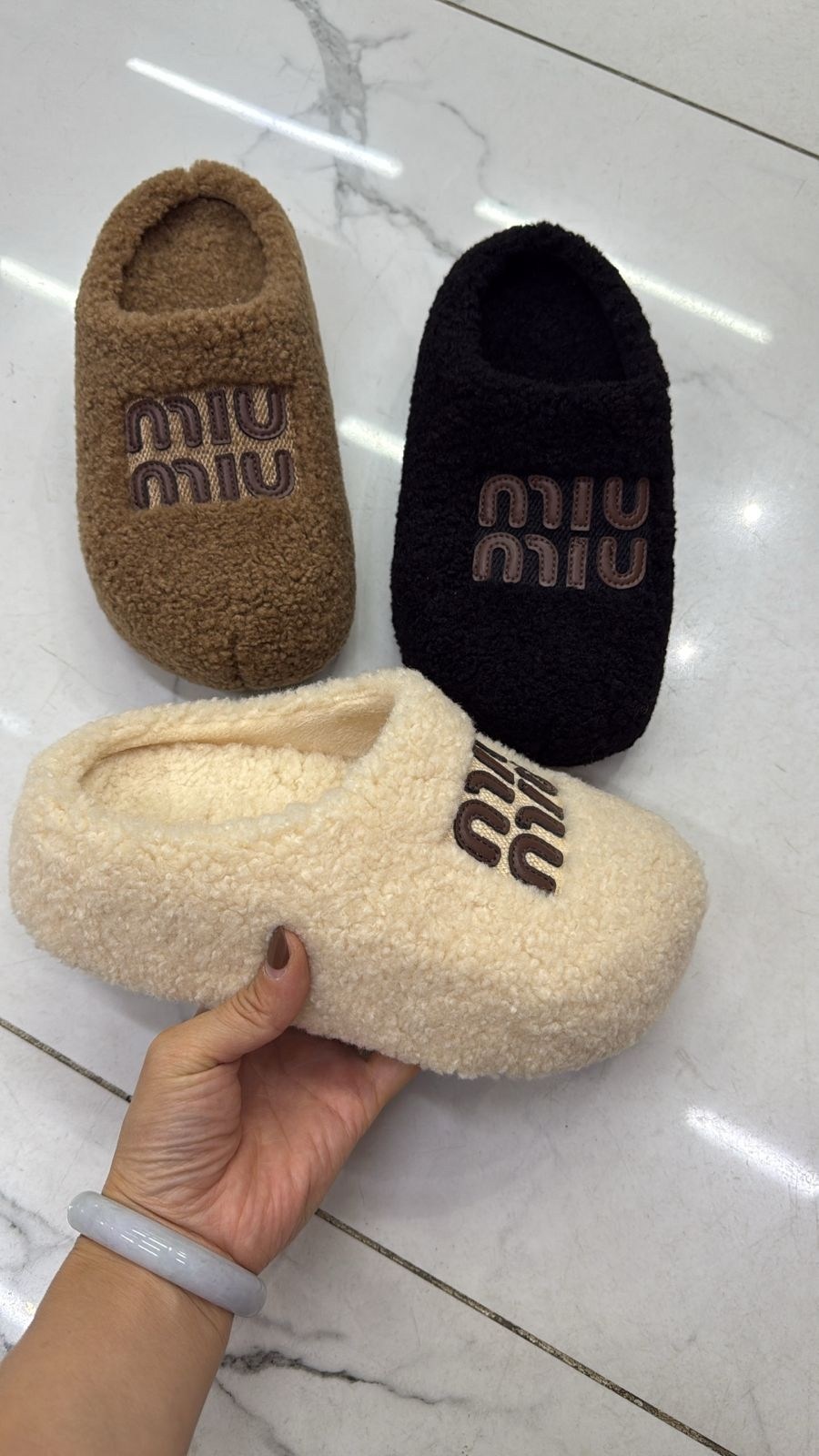 ,тапочки женские,модные тапочки,тапки женские,тапки меховые