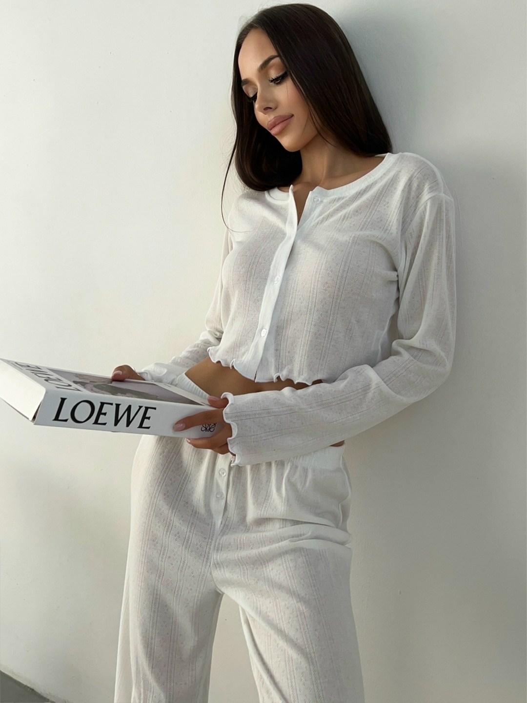 костюм белый,костюмы брючные,пижамы для женщин,белый женский костюм,пижамы женски