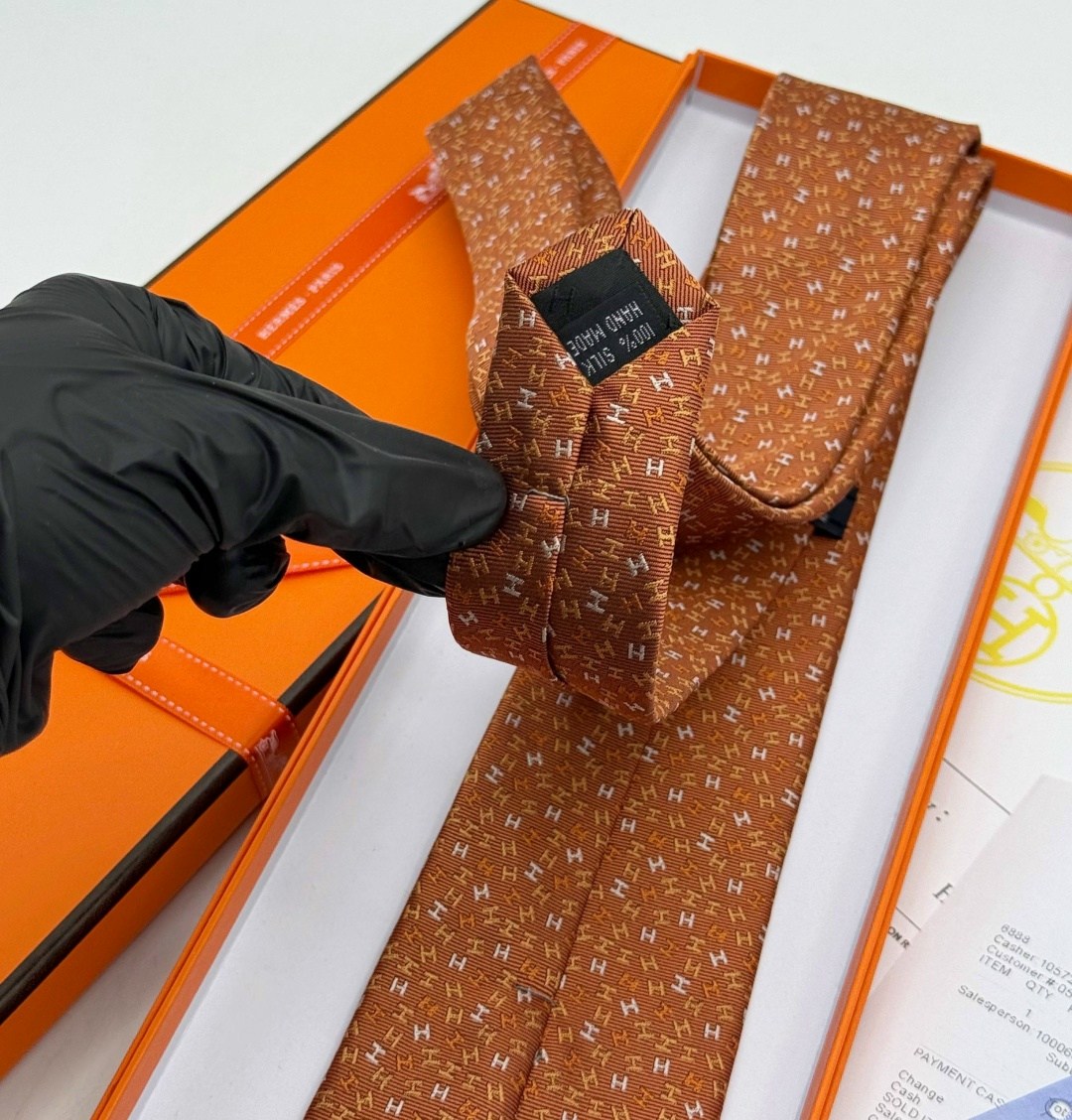 галстук hermes,шелковый галстук hermes,галстук хермес,классический галстук,галстук мужской