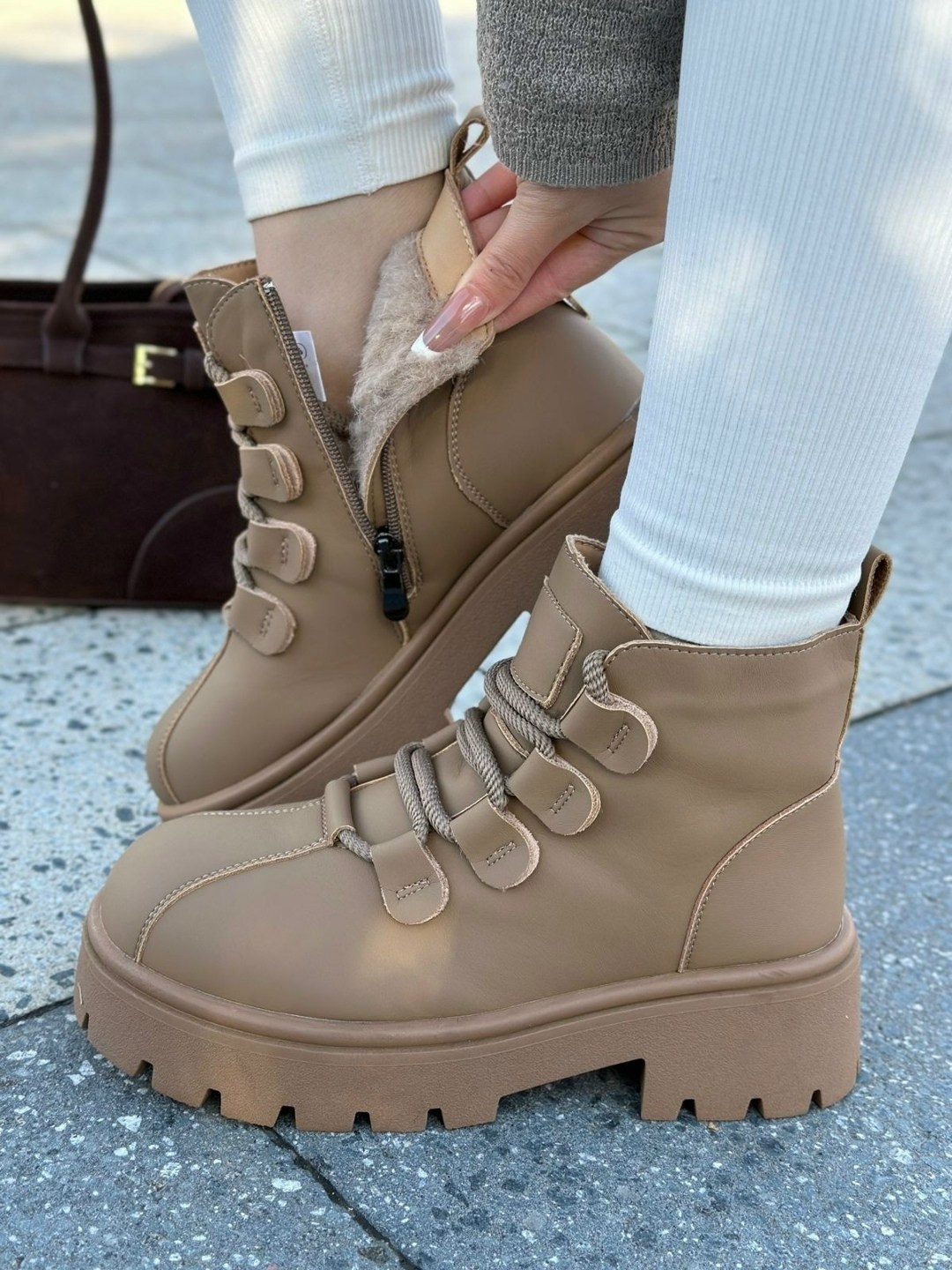 женские ботинки,,женская ,ботинка женские зимние,бежевые ботинки