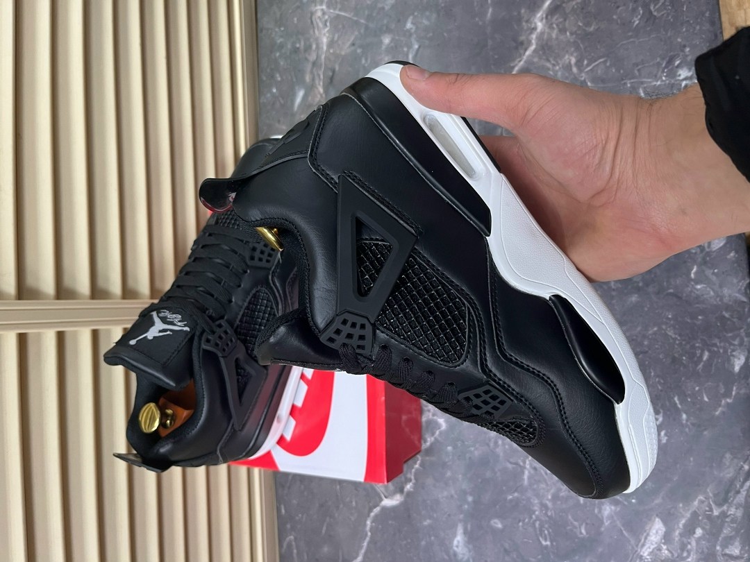 кроссовка мужской,кроссовки,черные кроссовки,кроссовки nike air jordan 4,кроссовки nike air jordan 4 retro