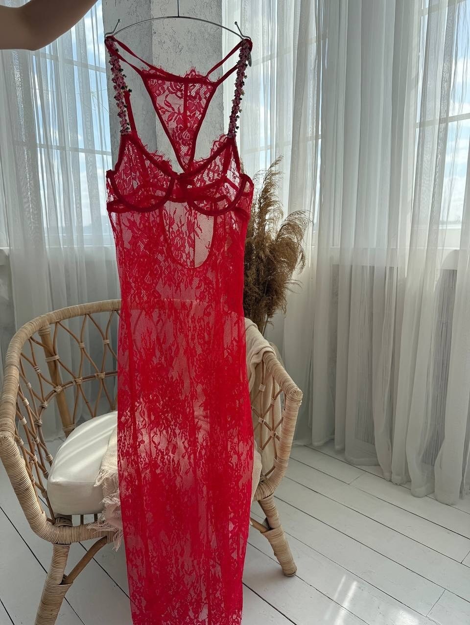 сексуальное женское нижнее белье,сексуальная нижнее белье,сексуальное нижнее бельё кружевное,красный пеньюар с кружевами,красное кружевное белье