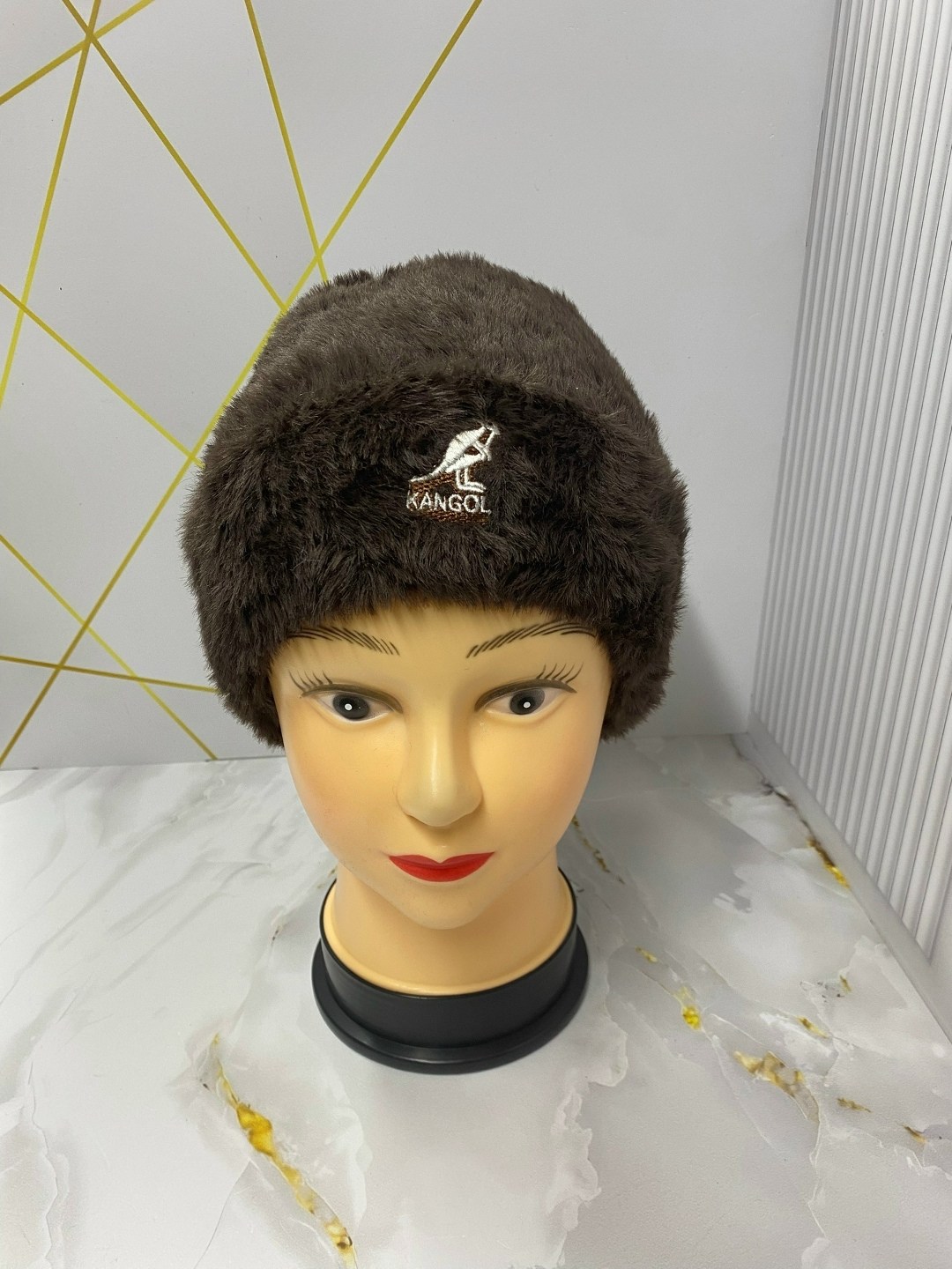 шапка женская зимняя из натурального меха,зимние женские шапки,меховая шапка,шапка женская зимняя из натурального меха кролика,женская шапка