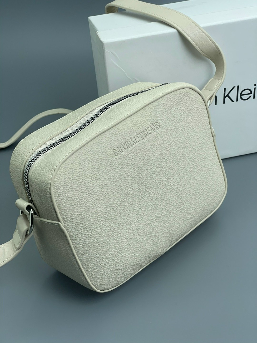 сумка кросс боди calvin klein,сумка через плечо calvin klein,сумка calvin klein женская через плечо,сумка calvin klein для женщин,calvin klein сумка