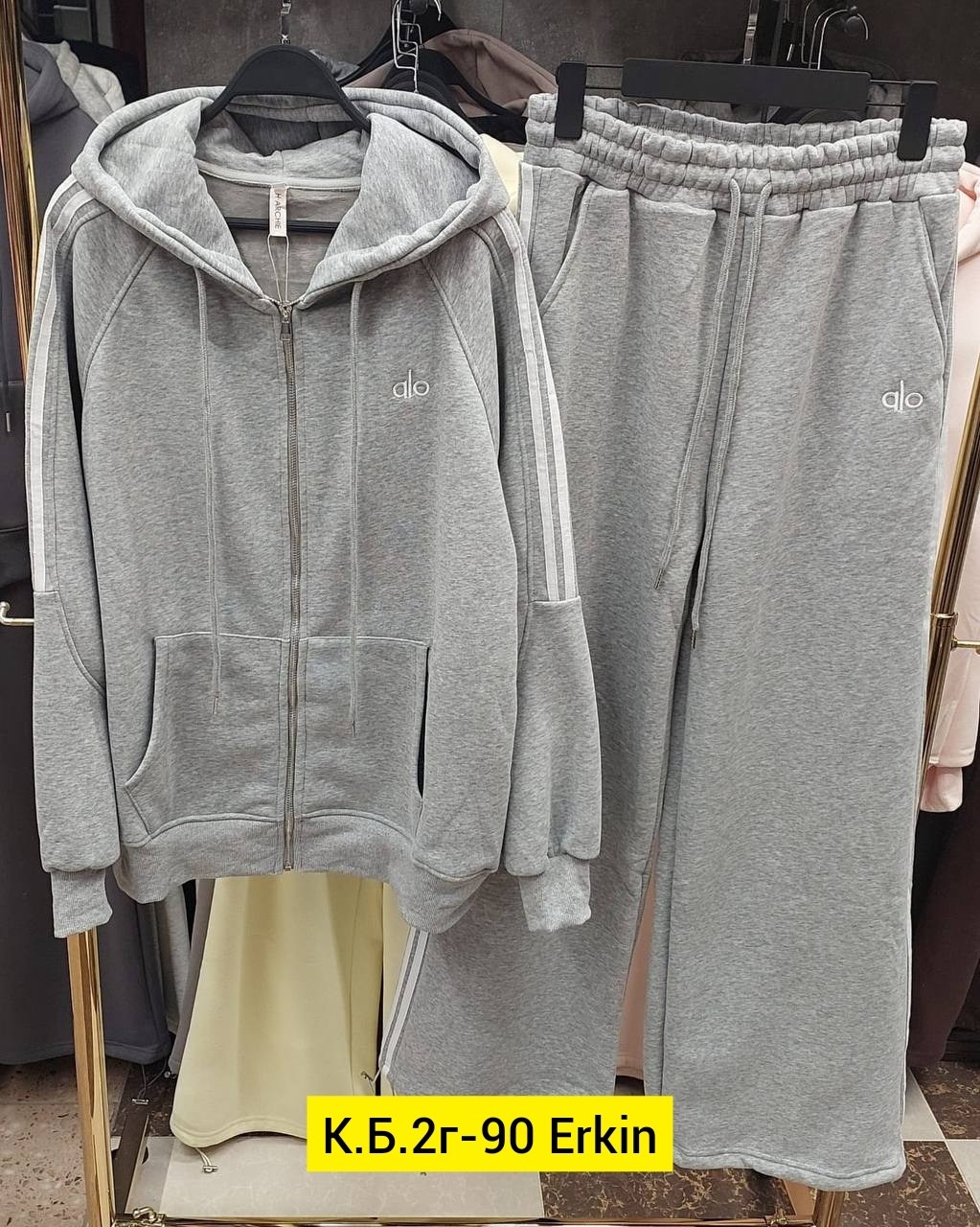 спортивные костюм,женские костюмы спортивные,костюмы спортивные мужские,спортивный костюм спортивные костюмы,костюм на флисе