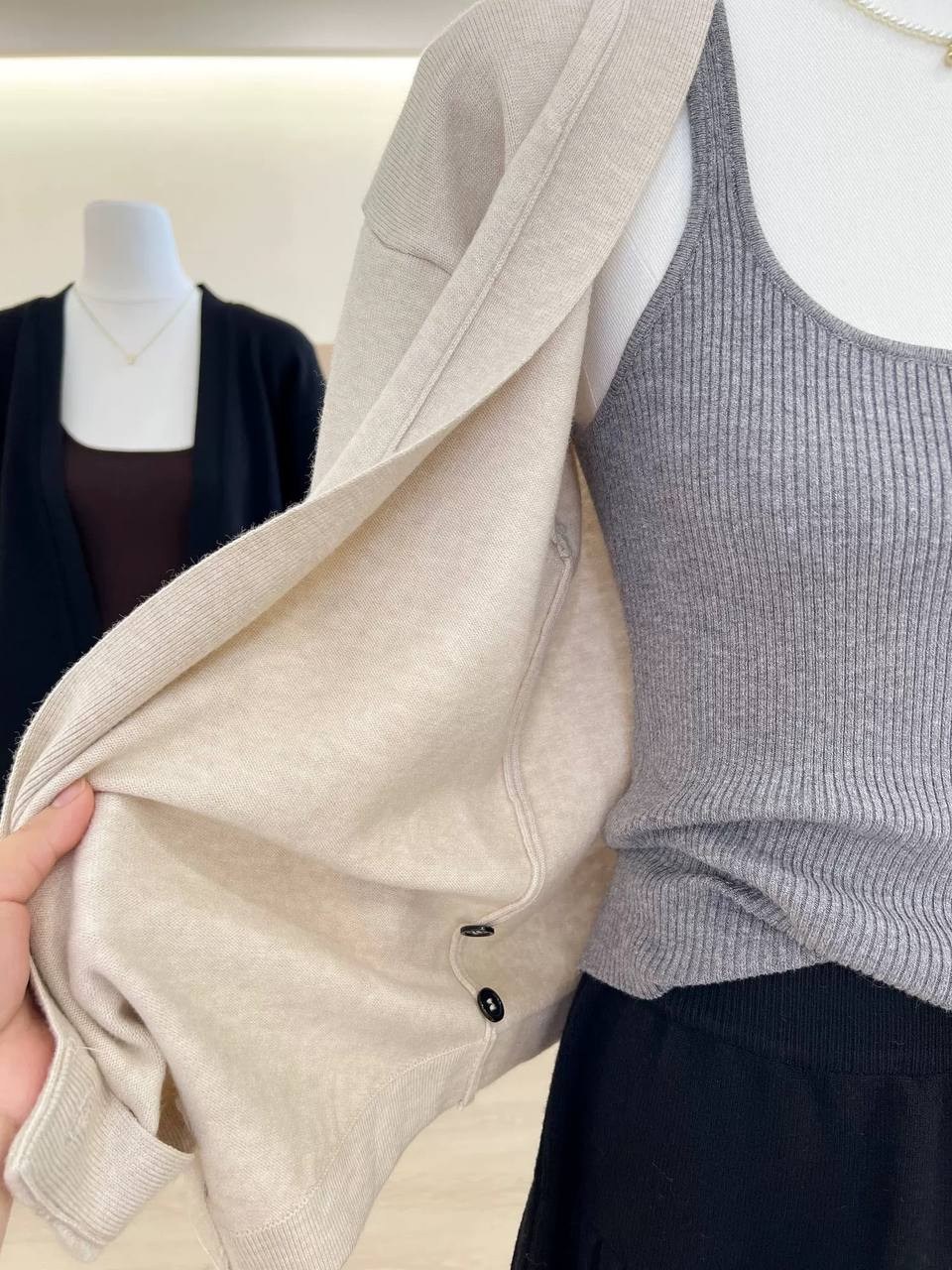 женский трикотажный свитер с v образным вырезом,свитер с v образным вырезом,женский трикотажный пуловер,трикотажный пуловер,джемпер с v образным вырезом