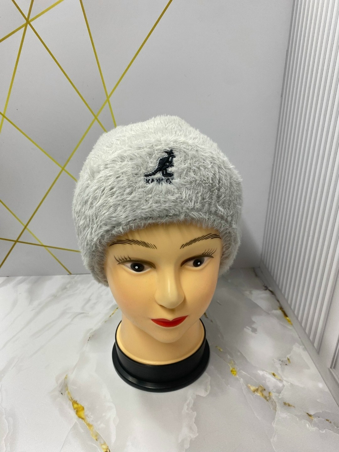 шапка женская зимняя из натурального меха,зимние женские шапки,меховая шапка,шапка женская зимняя из натурального меха кролика,женская шапка