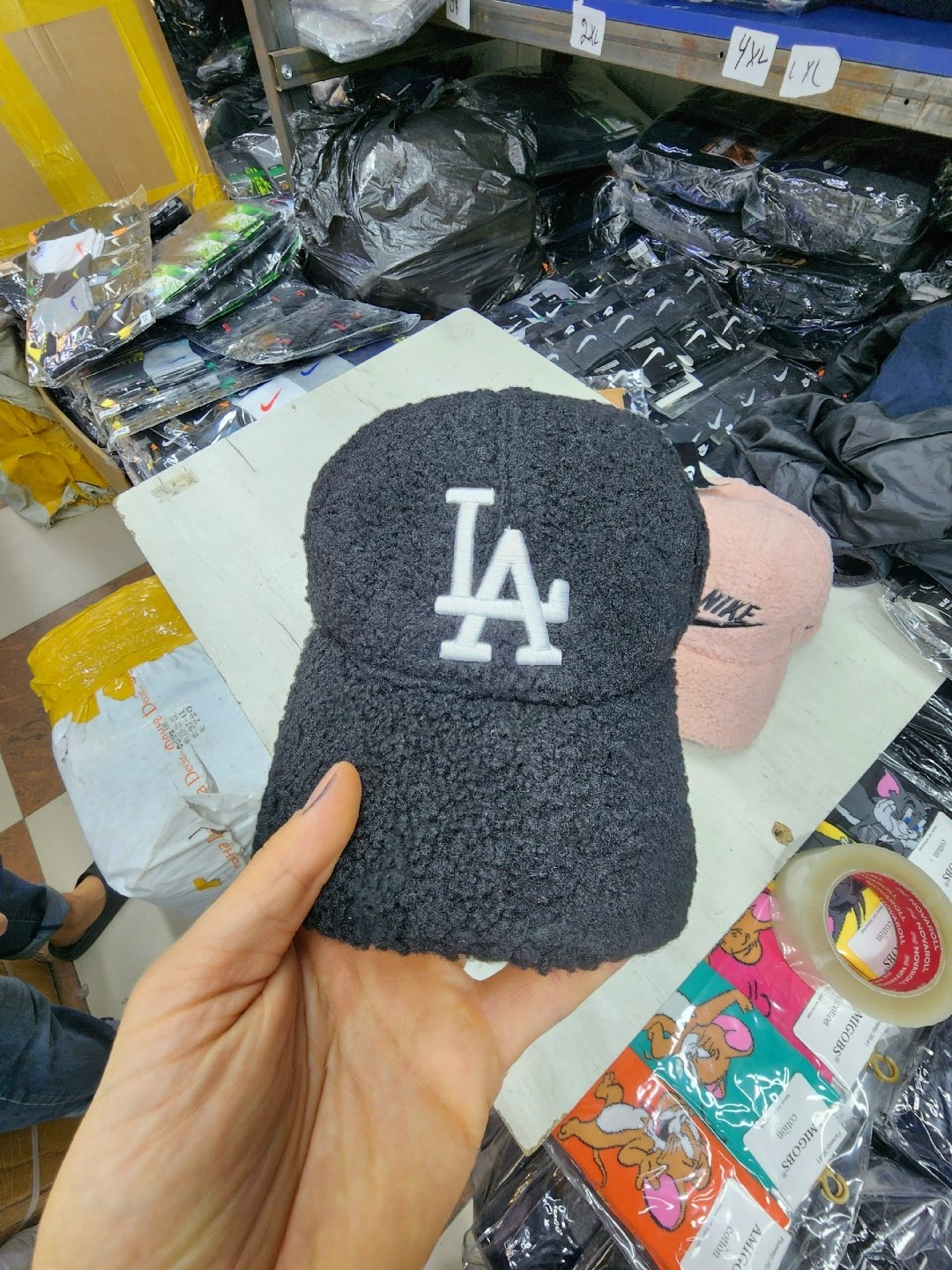 бейсболка мужская из натуральной кожи кепка,кепка кожаная мужская,бейсболка мужская,мужские кожаные кепки меуччи,кожаная кепка