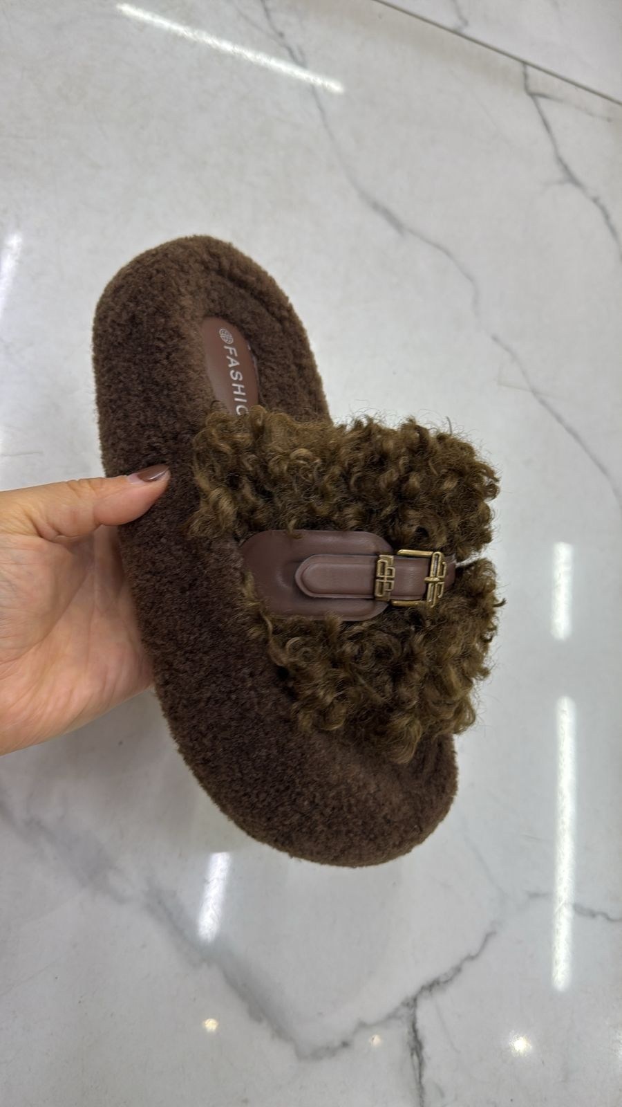 тапочки модные,женские тапочки,женские меховые тапочки,меховые тапочки,тапочки домашние меховые