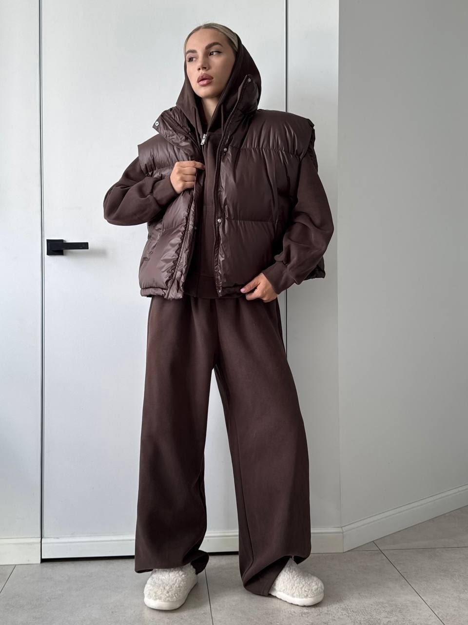 костюм коричневый,костюм тройка,женские костюмы,спортивные костюм,костюм женский тройка