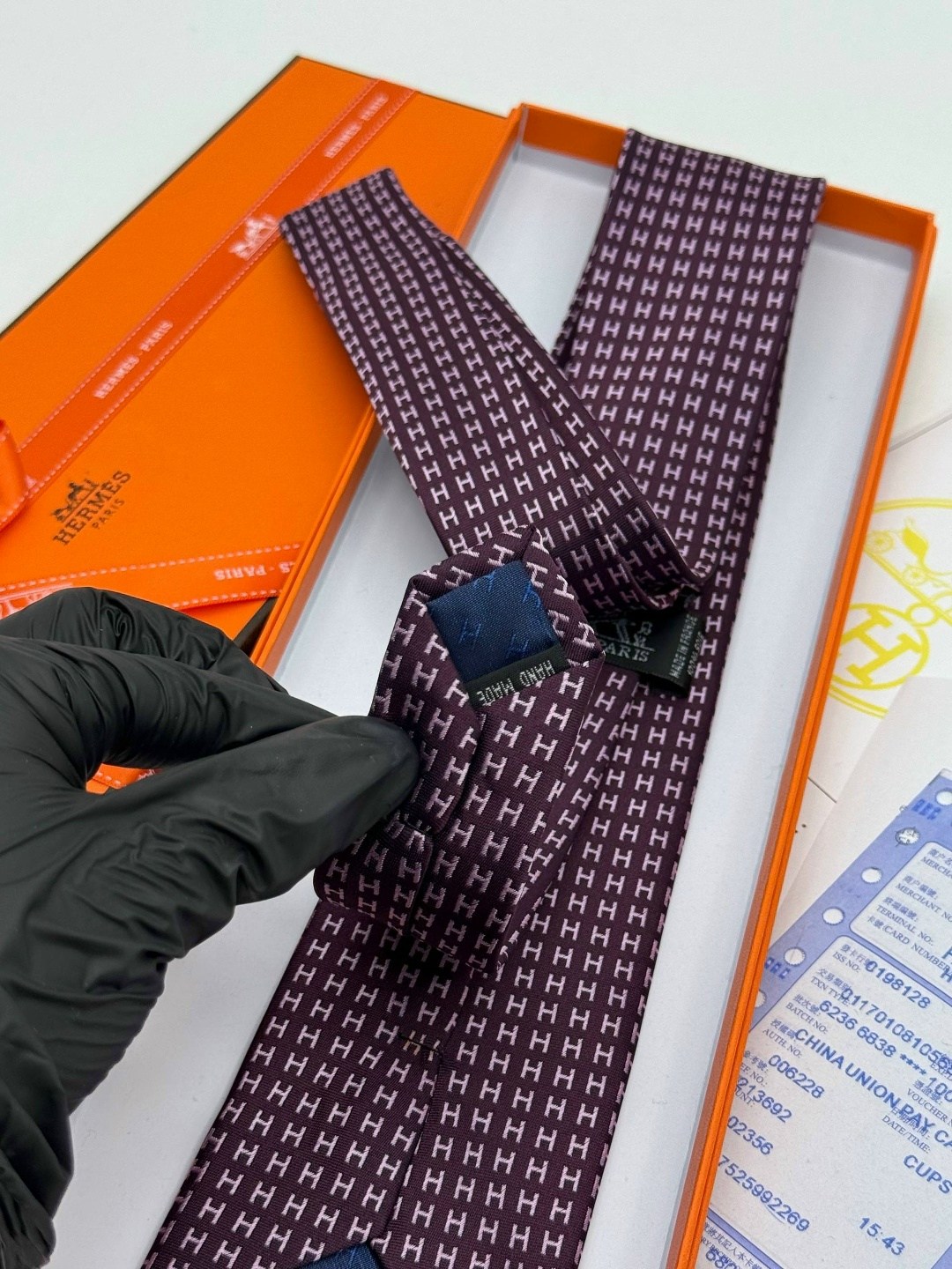 галстук hermes,шелковый галстук hermes,галстук мужской hermes,мужской галстук louis vuitton,классический галстук