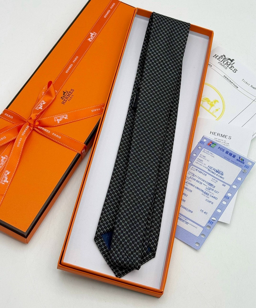 галстук hermes,шелковый галстук hermes,галстук мужской hermes,классический галстук,набор галстук