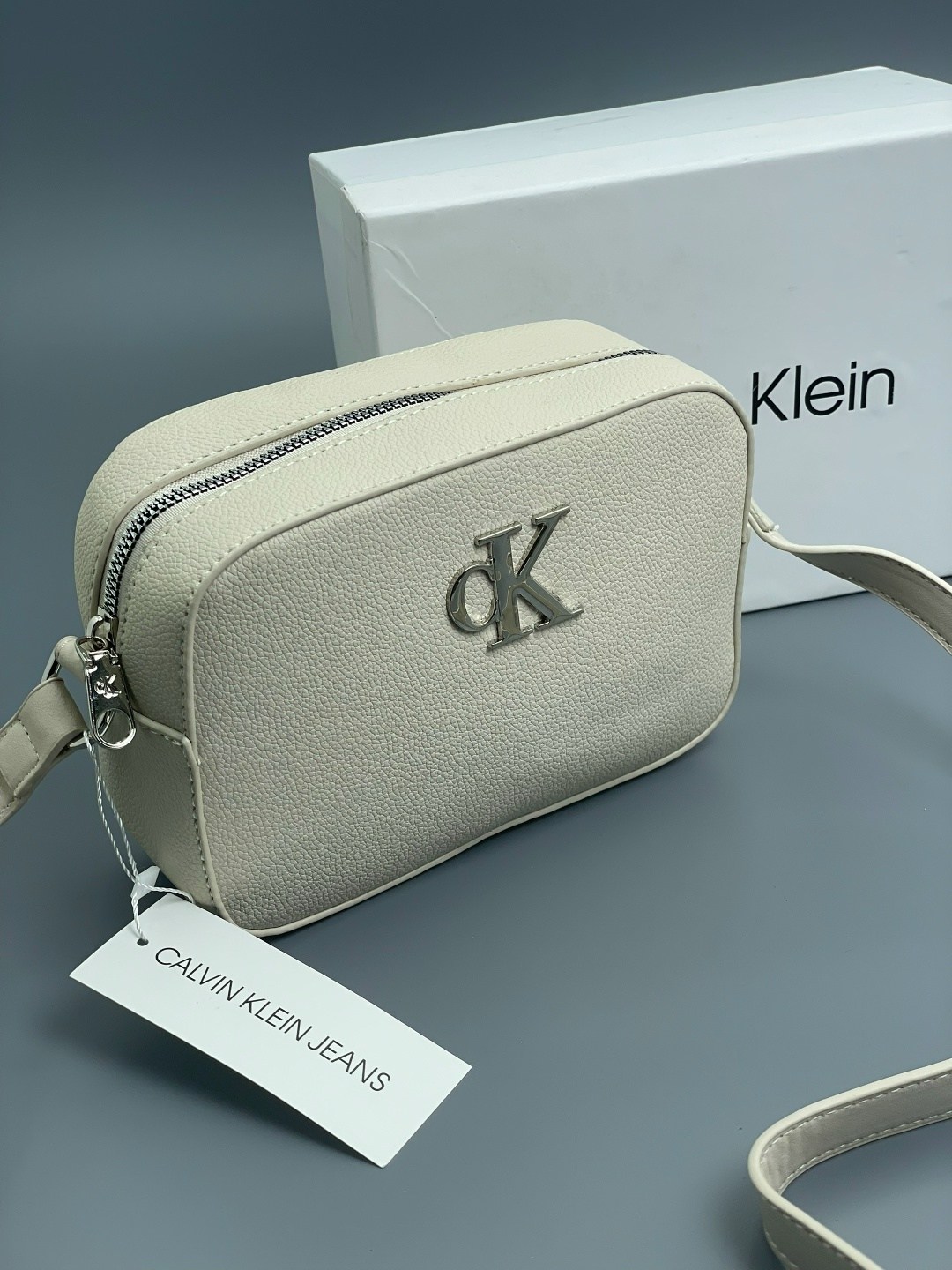 сумка кросс боди calvin klein,сумка через плечо calvin klein,сумка calvin klein женская через плечо,сумка calvin klein для женщин,calvin klein сумка