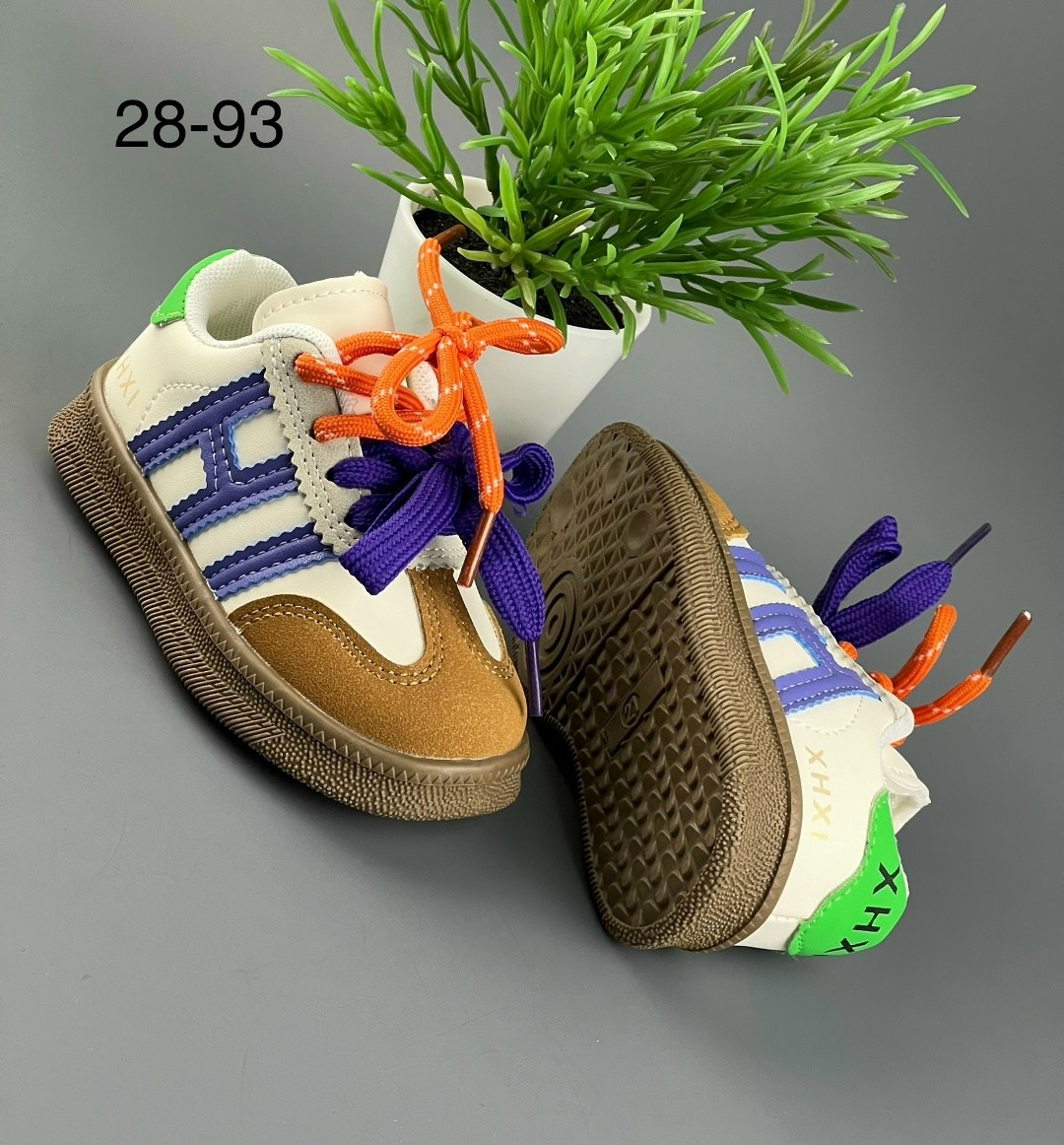 ,детская ,детские кроссовки,обуви,спортивная