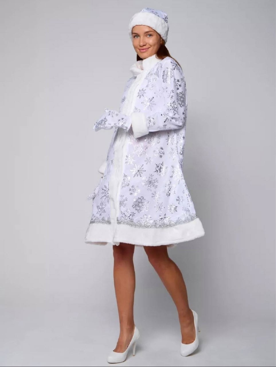 варежки снегурочки,карнавальные костюм снегурочка,костюм снегурочки белый,костюмы снегурочки,снегурочка костюм