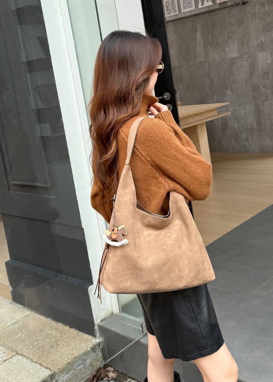 замшевая сумка,женская замшевая сумка,вместительная замшевая сумка,сумка стильная,сумка большая