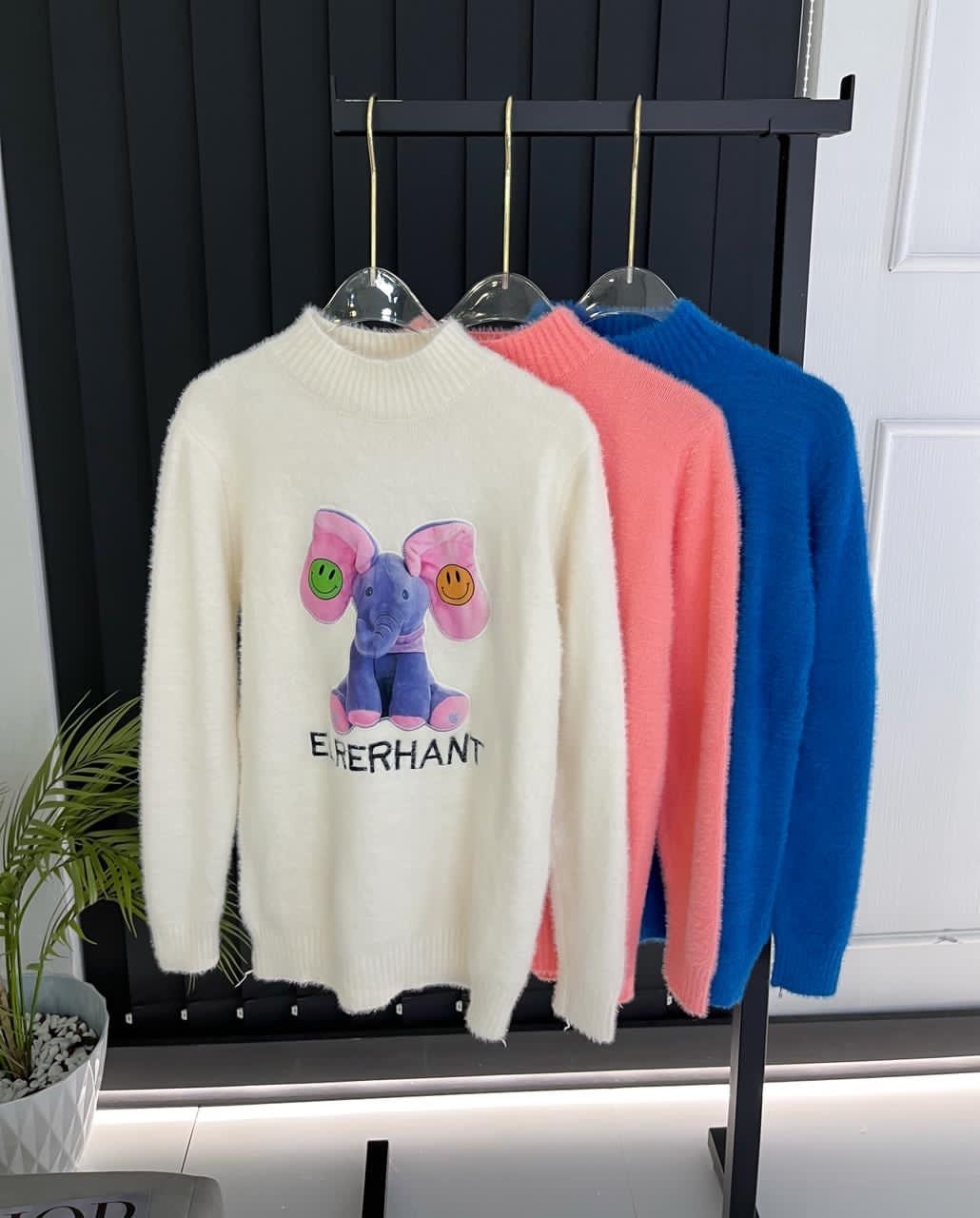 модные свитера,свитера женские,кофта женская,кофта теплая,свитер с вышивкой