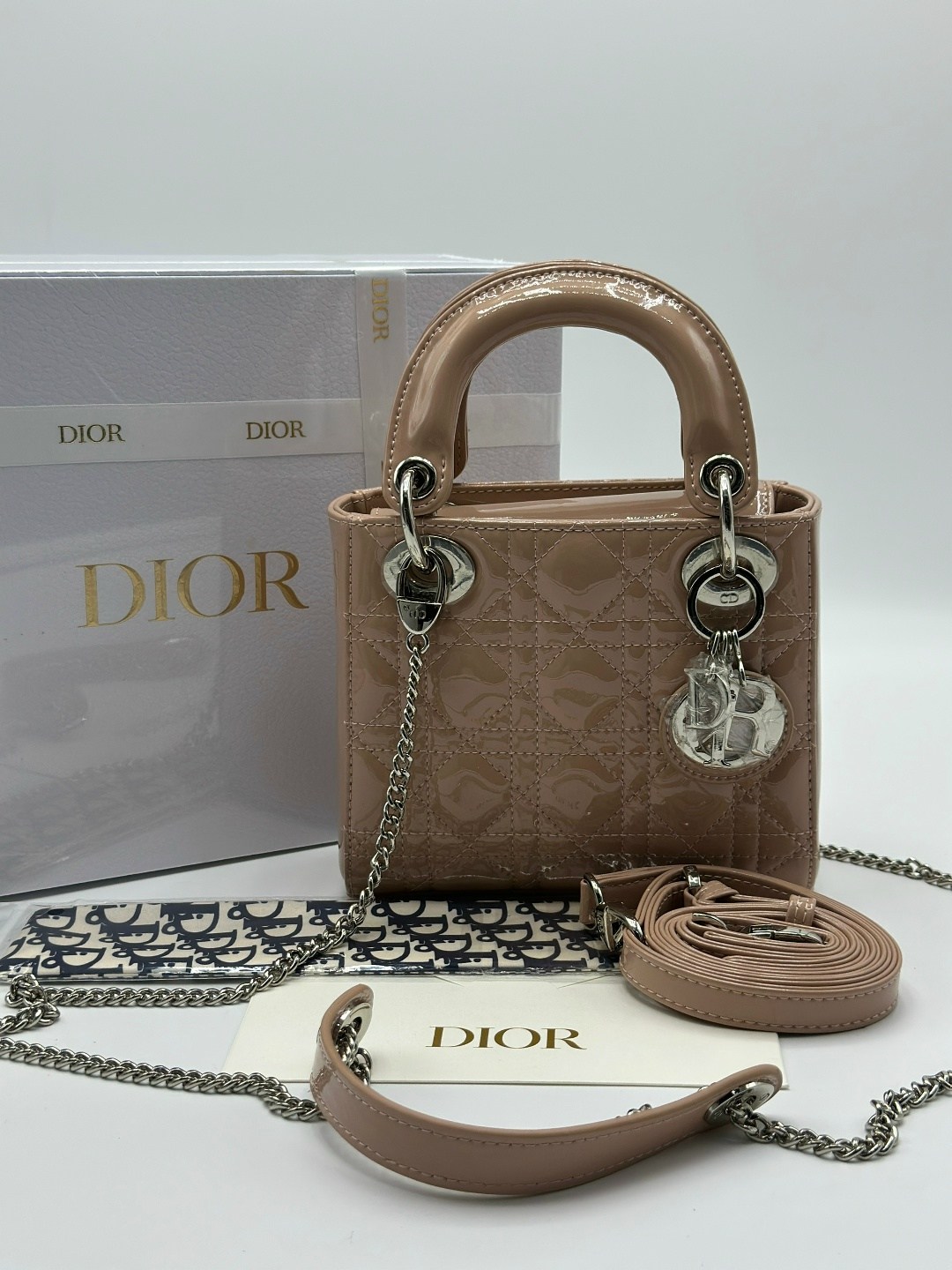 dior сумка,сумка женская dior,сумка диор,lady dior сумка,сумка женская christian dior