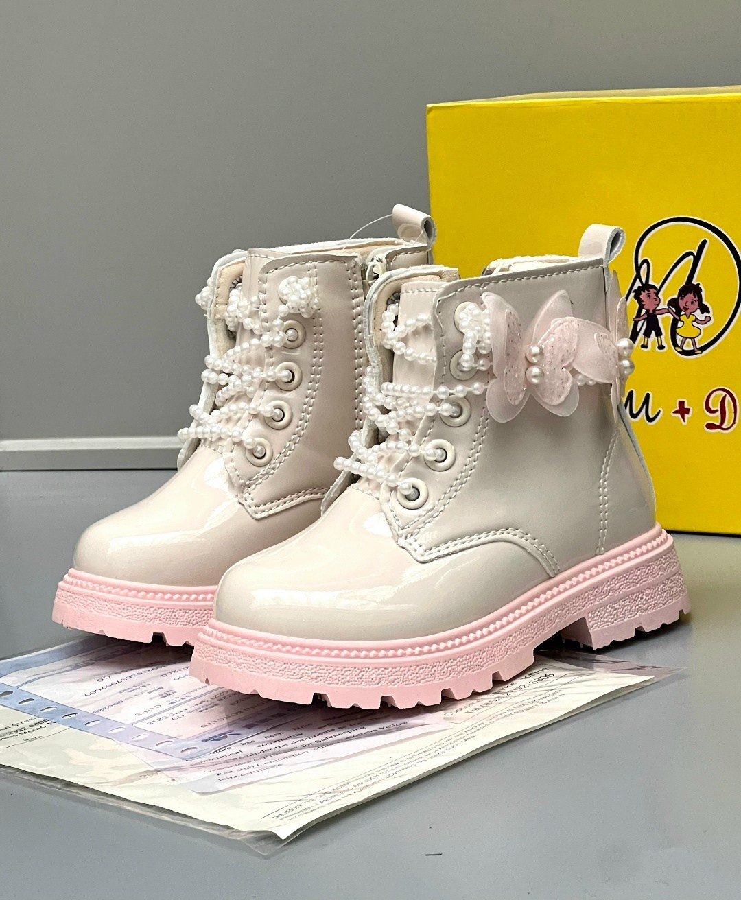 ботинки девочкам,ботинки демисезонные для девочек,,детские ботинки,демисезонные ботинки