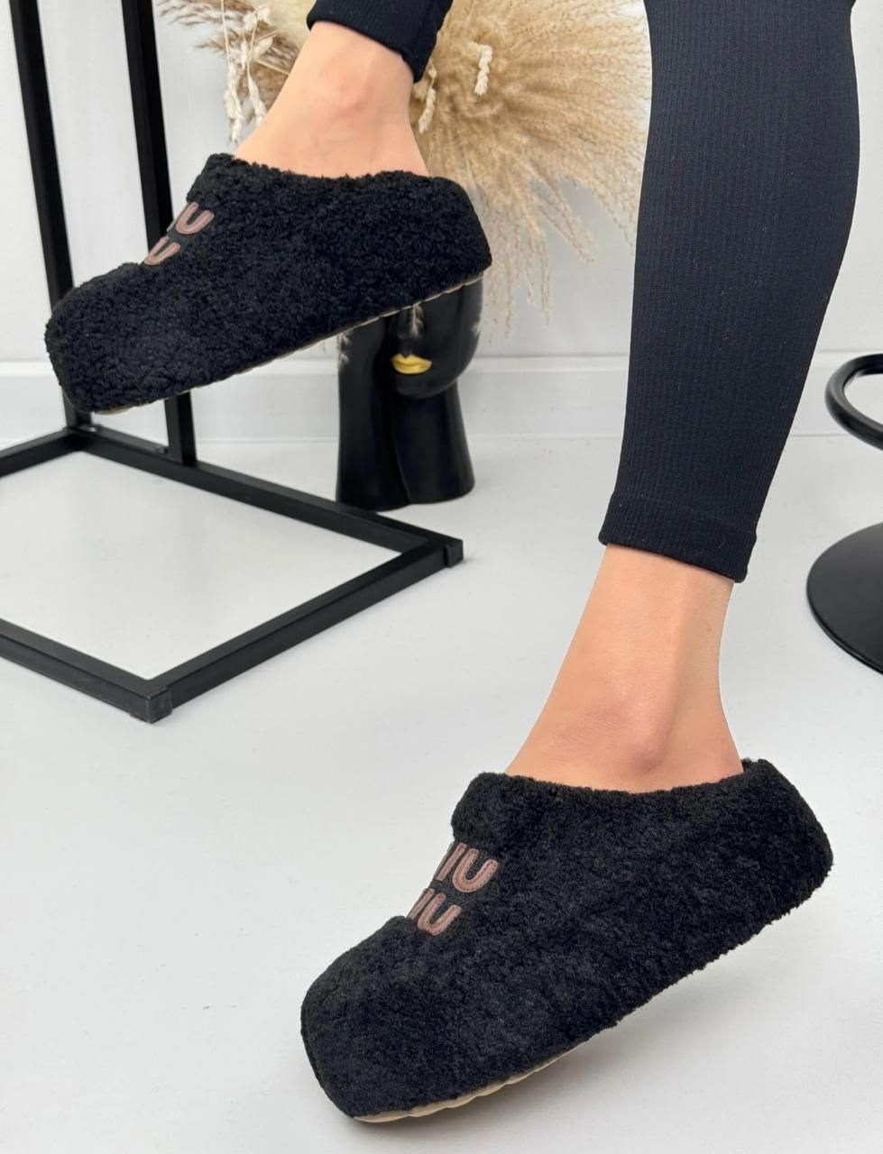 тапочки женские,,тапки меховые,тапочки модные,меховые тапочки