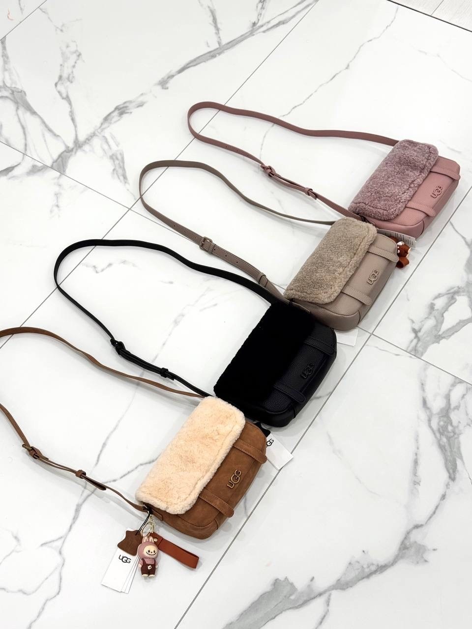 сумка с мехом ugg,сумка с мехом,сумка угг,сумка,сумка меховая