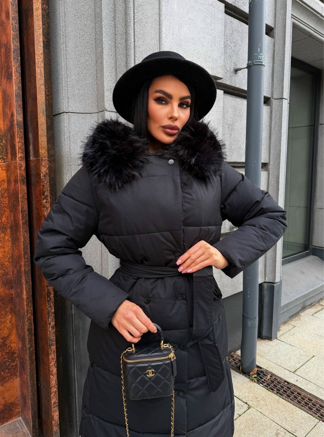 пуховик с мехом,черный пуховик,пуховики с натуральным мехом,пуховик женский зимний,пуховик удлиненный