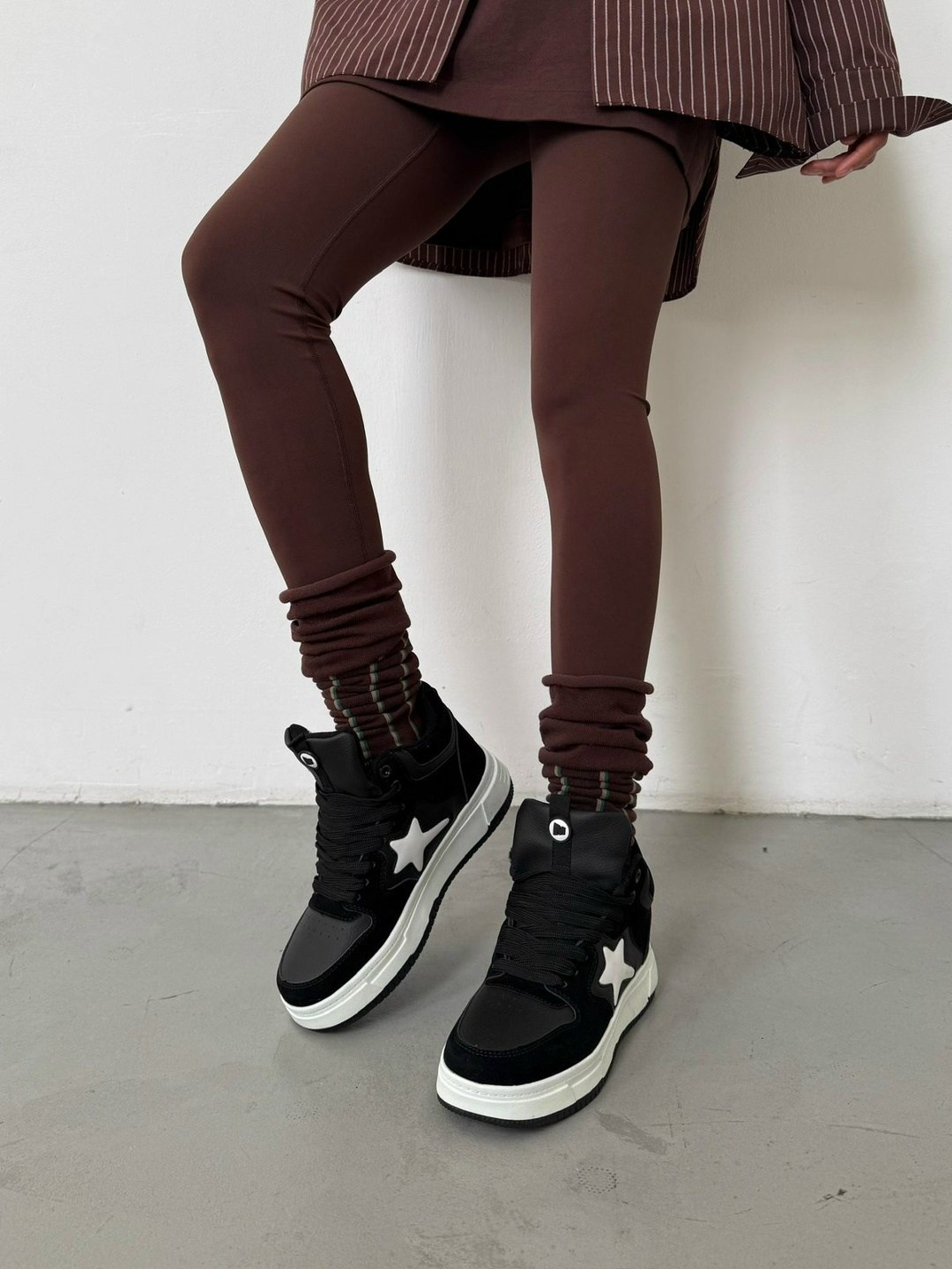 спортивная ,женские кроссовки,высокие кроссовки,,легинсы женские