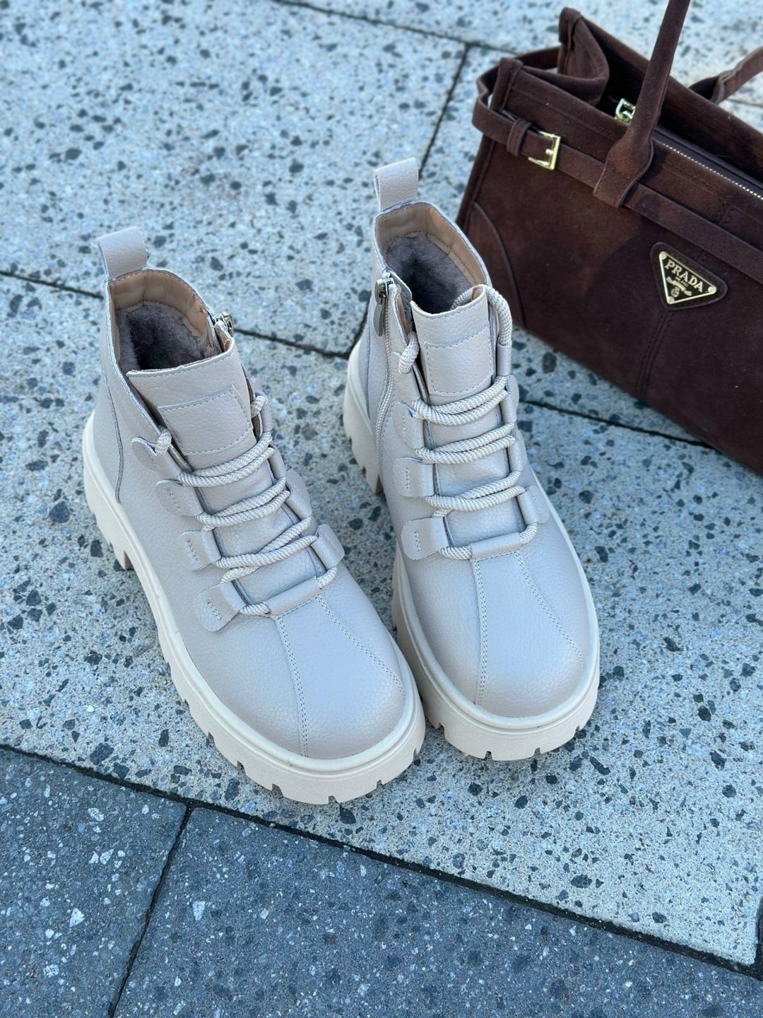 женские ботинки,,женская ,ботинка женские зимние,бежевые ботинки