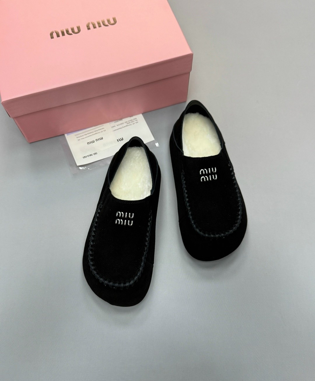 лоферы miu miu,,женская ,мюли женские,мюли замшевые
