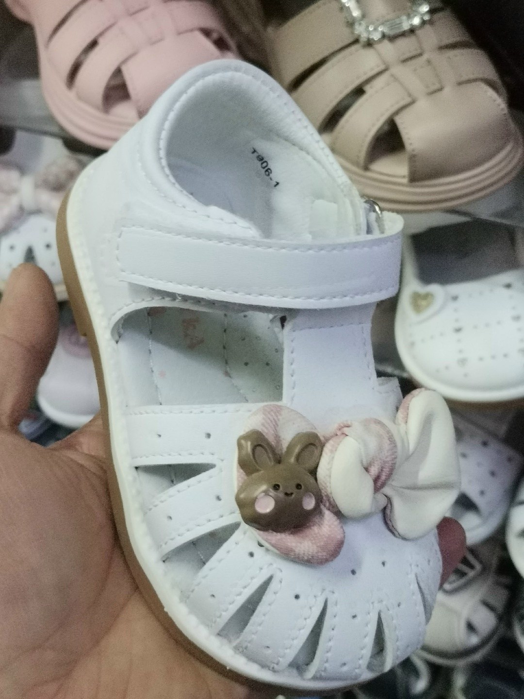 сандалии капитошка для девочки молочного цвета,сандали капитошка,сандалии капитошка,сандалии для девочек,