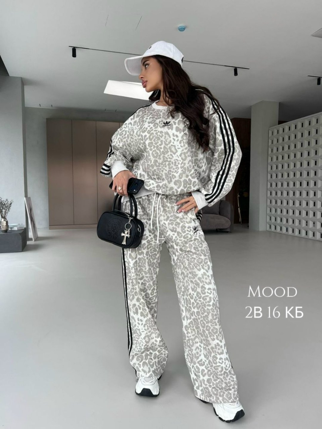 спортивные костюмы женские,костюмы женские,спортивные костюм,стильные женские костюмы,костюм спортивные женские костюмы