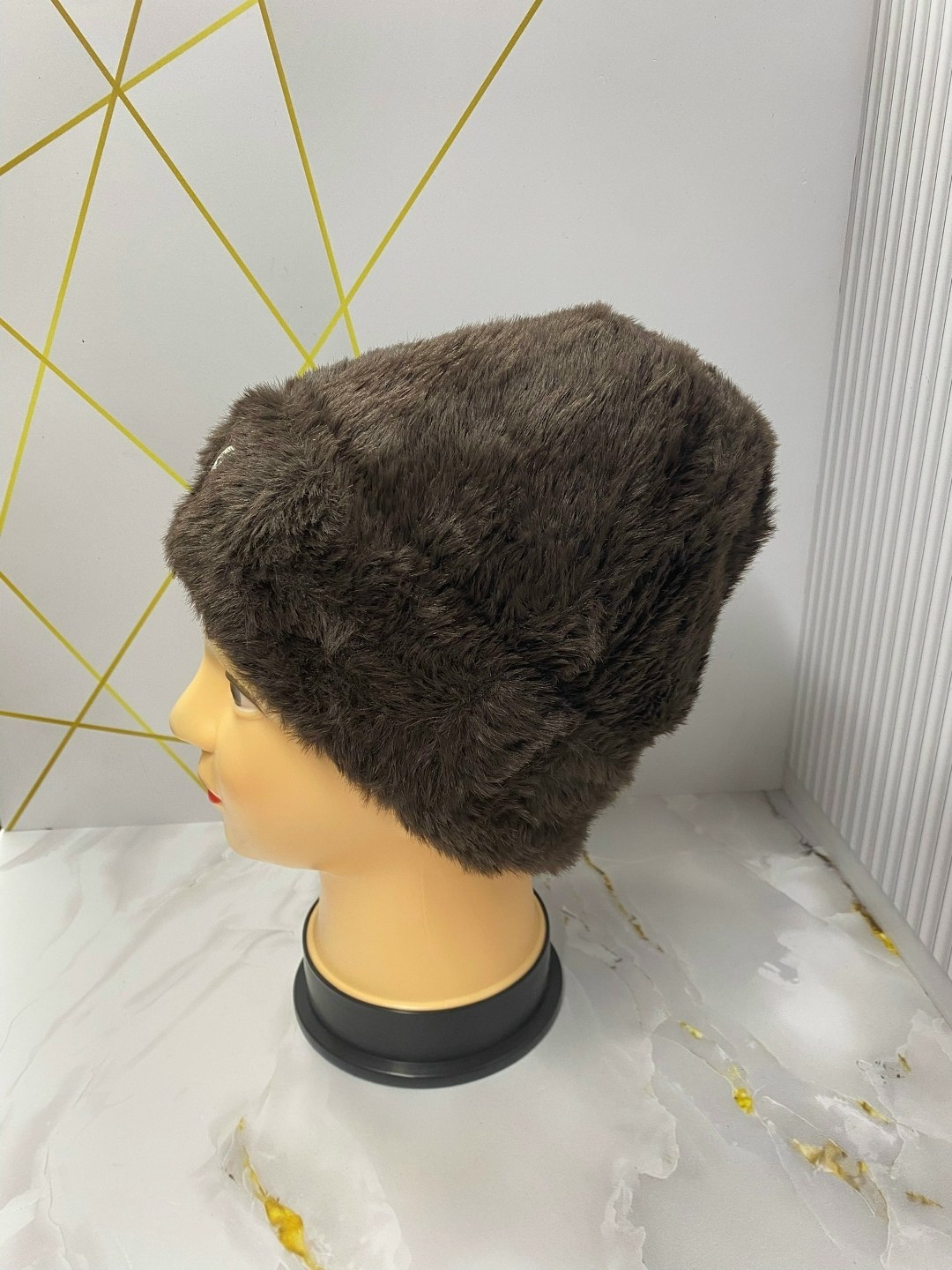 шапка женская зимняя из натурального меха,зимние женские шапки,меховая шапка,шапка женская зимняя из натурального меха кролика,женская шапка