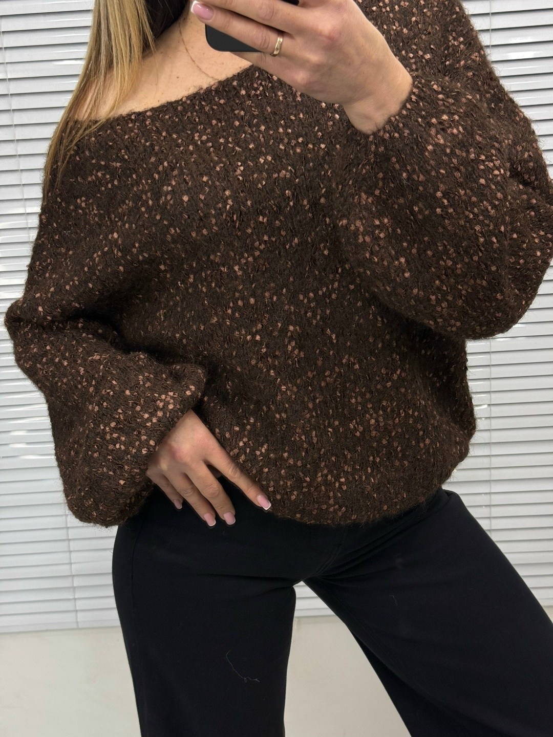 объемный свитер,коричневый свитер,вязаные джемпера,джемпер,вязаные свитера