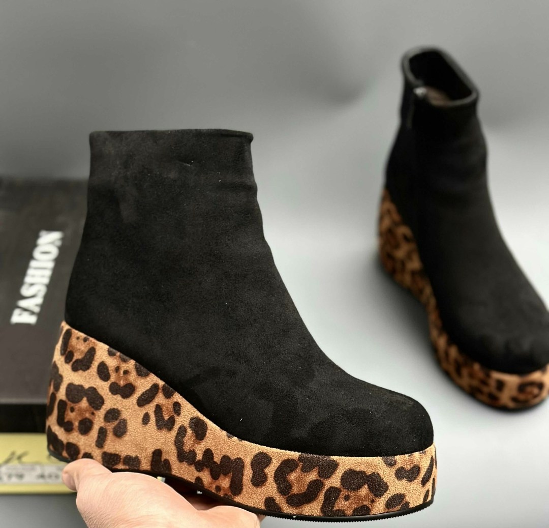 леопардовые ботинки,,женские ботильоны,ботильоны на танкетке,леопардовые сапоги