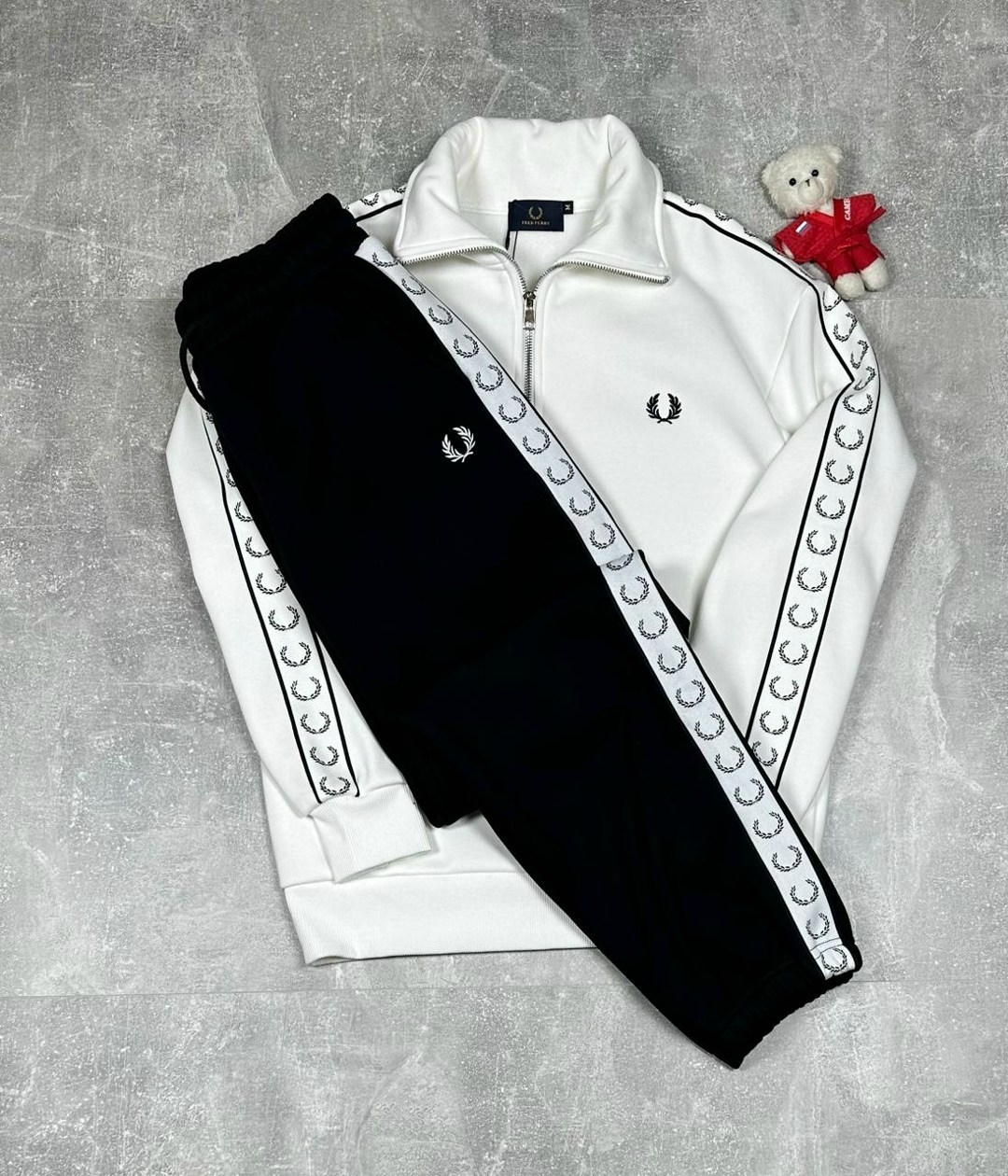 мужские спортивные костюмы,спортивные костюм,спортивный костюм для мужчин,спортивный костюм fred perry,костюмы для мужчин