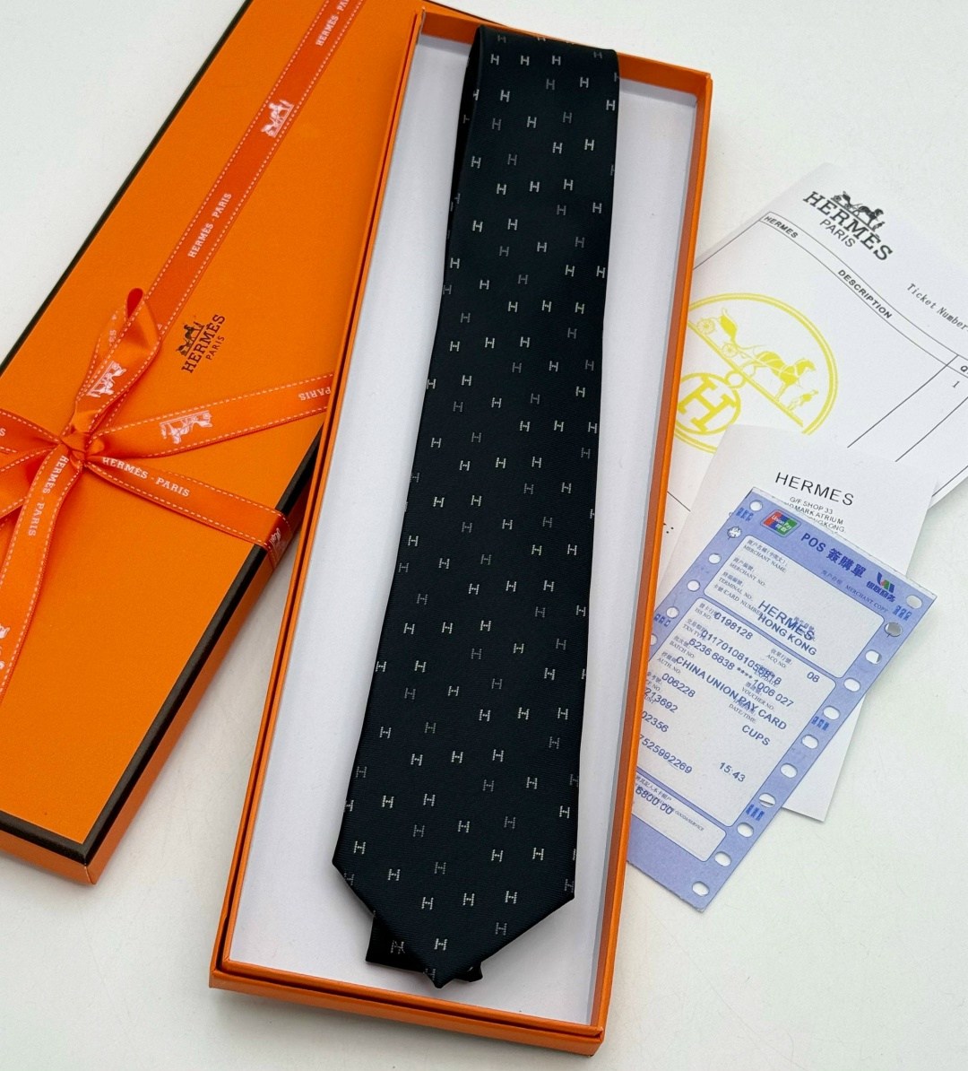 галстук hermes,шелковый галстук hermes,галстук мужской hermes,мужской галстук louis vuitton,классический галстук