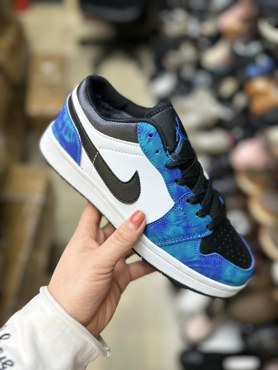 nike air jordan 1 low,мужские кроссовки nike air jordan 1 retro high,кроссовки nike air jordan 1 low,кроссовки nike air jordan 1 retro high og,кроссовки