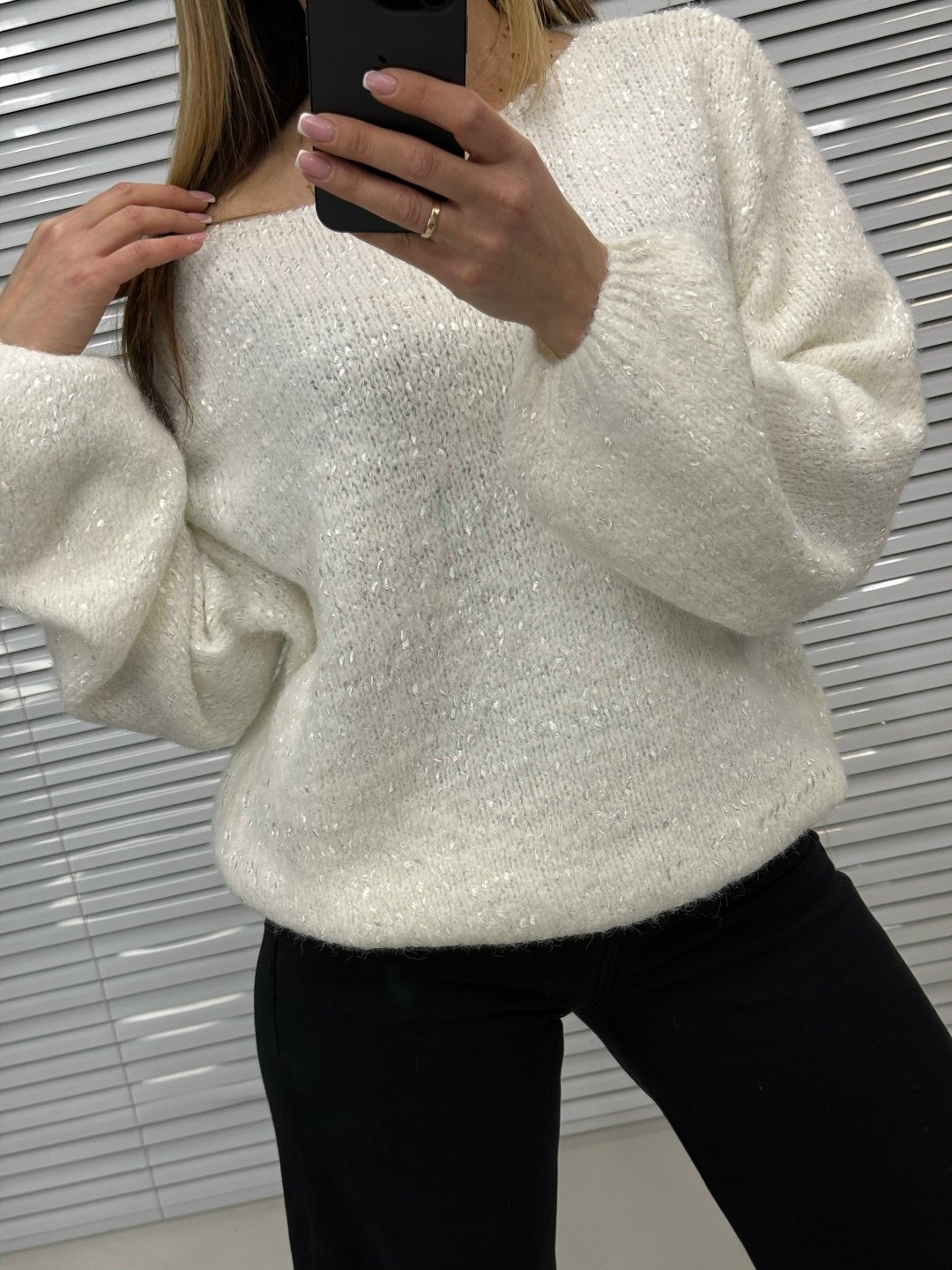 объемный свитер,коричневый свитер,вязаные джемпера,джемпер,вязаные свитера