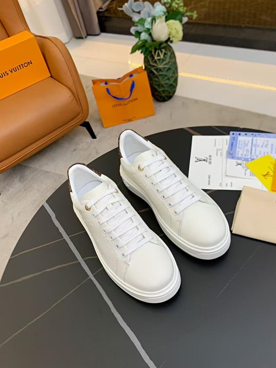 кроссовки женские louis vuitton,белые кеды луи виттон,кеды луи виттон женские,кроссовки и кеды луи виттон,кеды луи виттон