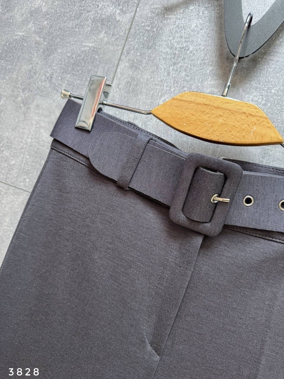 брюки клеш,брюки женские клеш,кожаные брюки клеш,элегантные брюки,костюм с брюками клеш