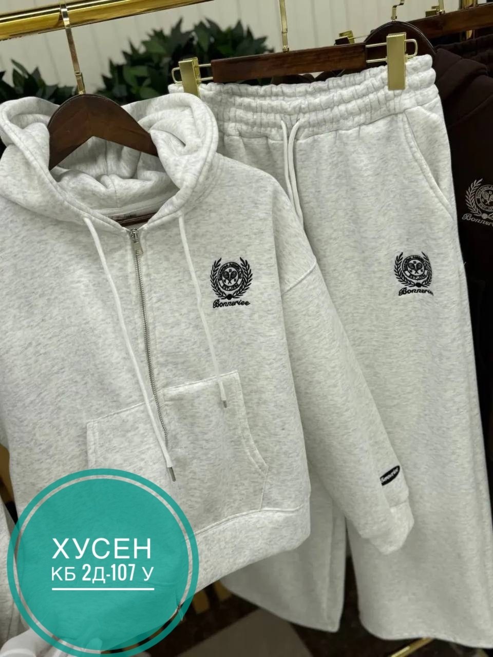 спортивные костюмы женские,спортивные костюм,велюровые костюмы,костюм на флисе,стильные костюмы