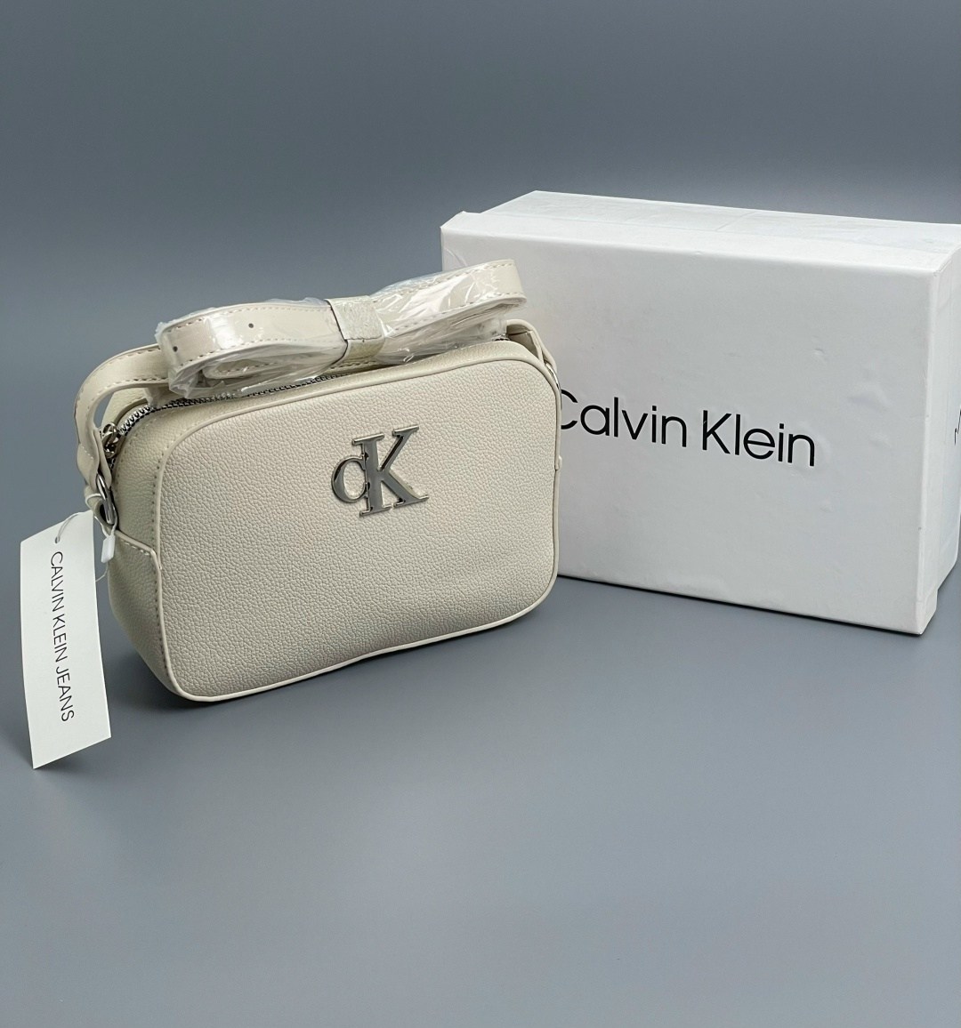 сумка кросс боди calvin klein,сумка через плечо calvin klein,сумка calvin klein женская через плечо,сумка calvin klein для женщин,calvin klein сумка