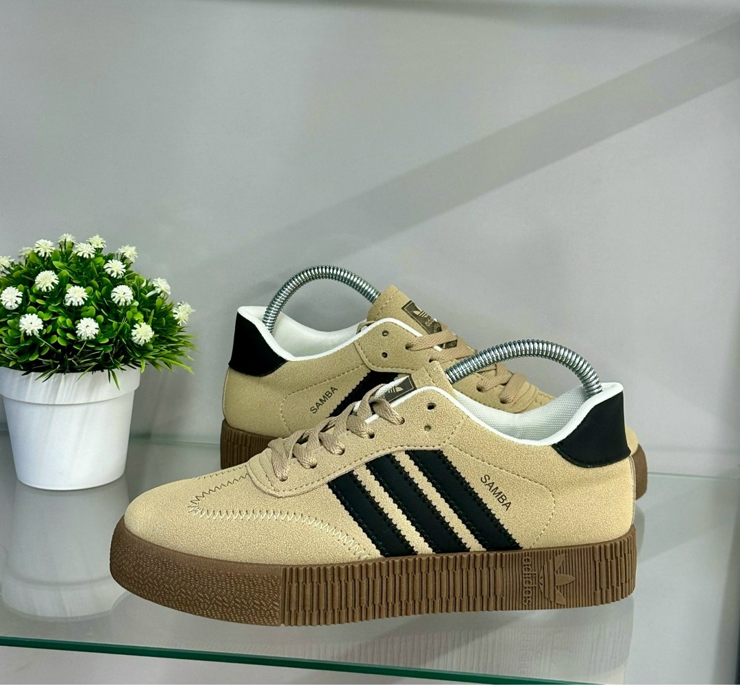 женские кеды,,стильная , женская,adidas samba beige