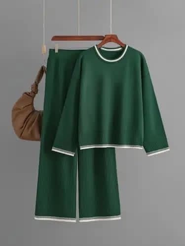 трикотажные костюмы,трикотажные костюмы женские,женский трикотажный комплект из двух предметов,женский трикотажный костюм из двух предметов,комплект костюм