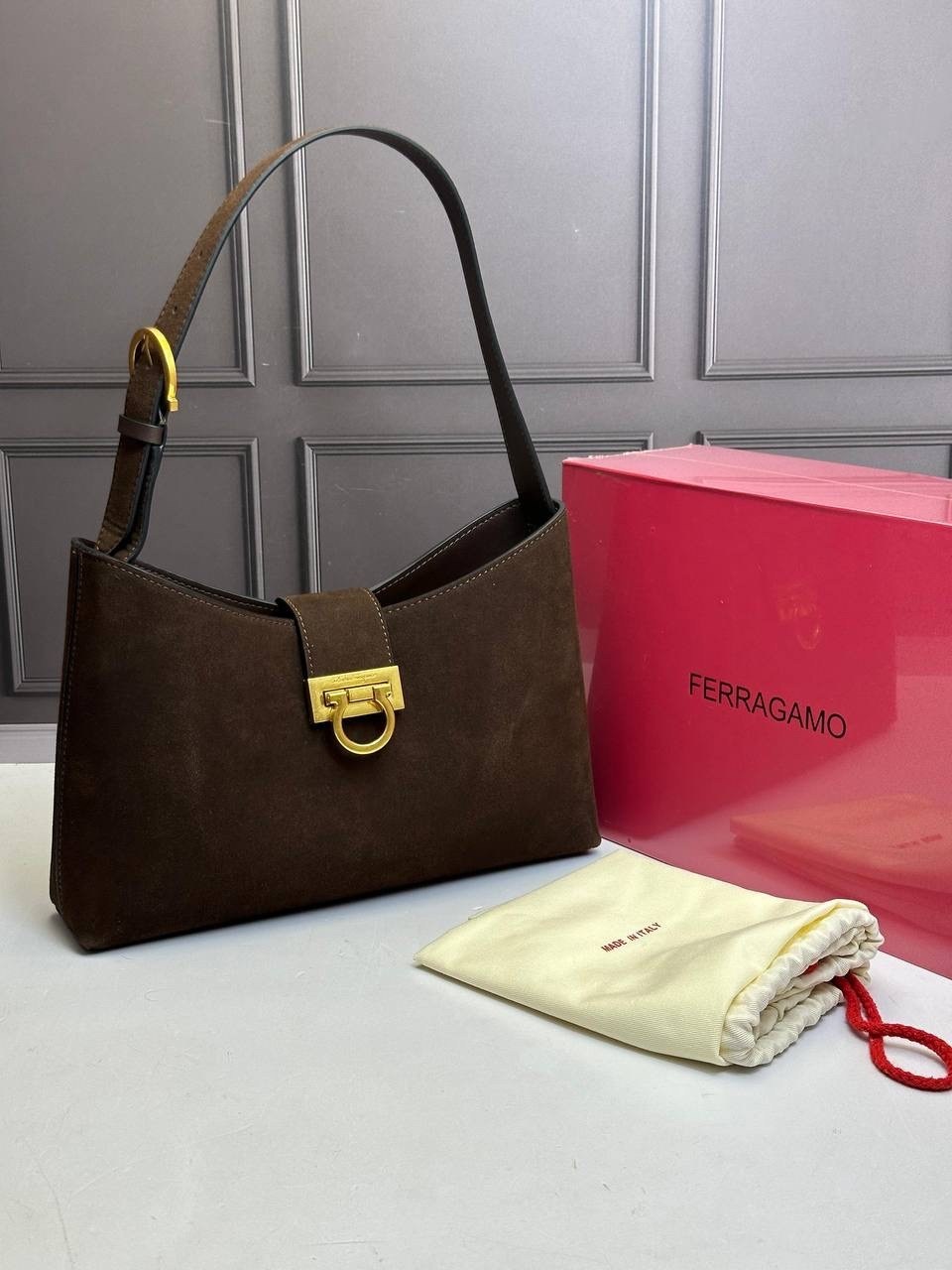 salvatore ferragamo сумка,сумка ferragamo,замшевая сумка,сумка,сумка женская