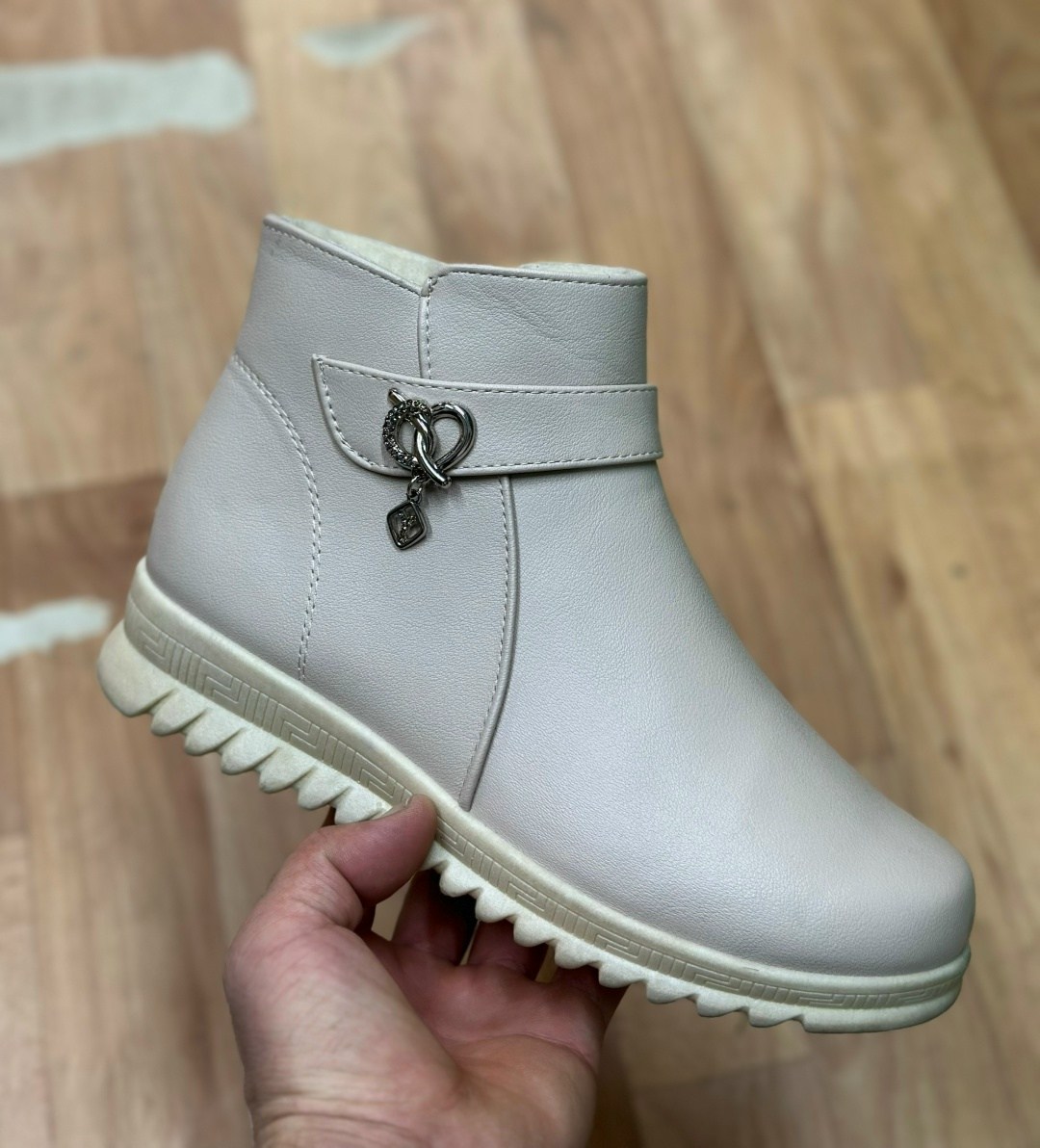 ,обуви,ботинки женские,демисезонные ботинки,ботинка