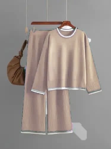 трикотажные костюмы,трикотажные костюмы женские,женский трикотажный комплект из двух предметов,женский трикотажный костюм из двух предметов,комплект костюм