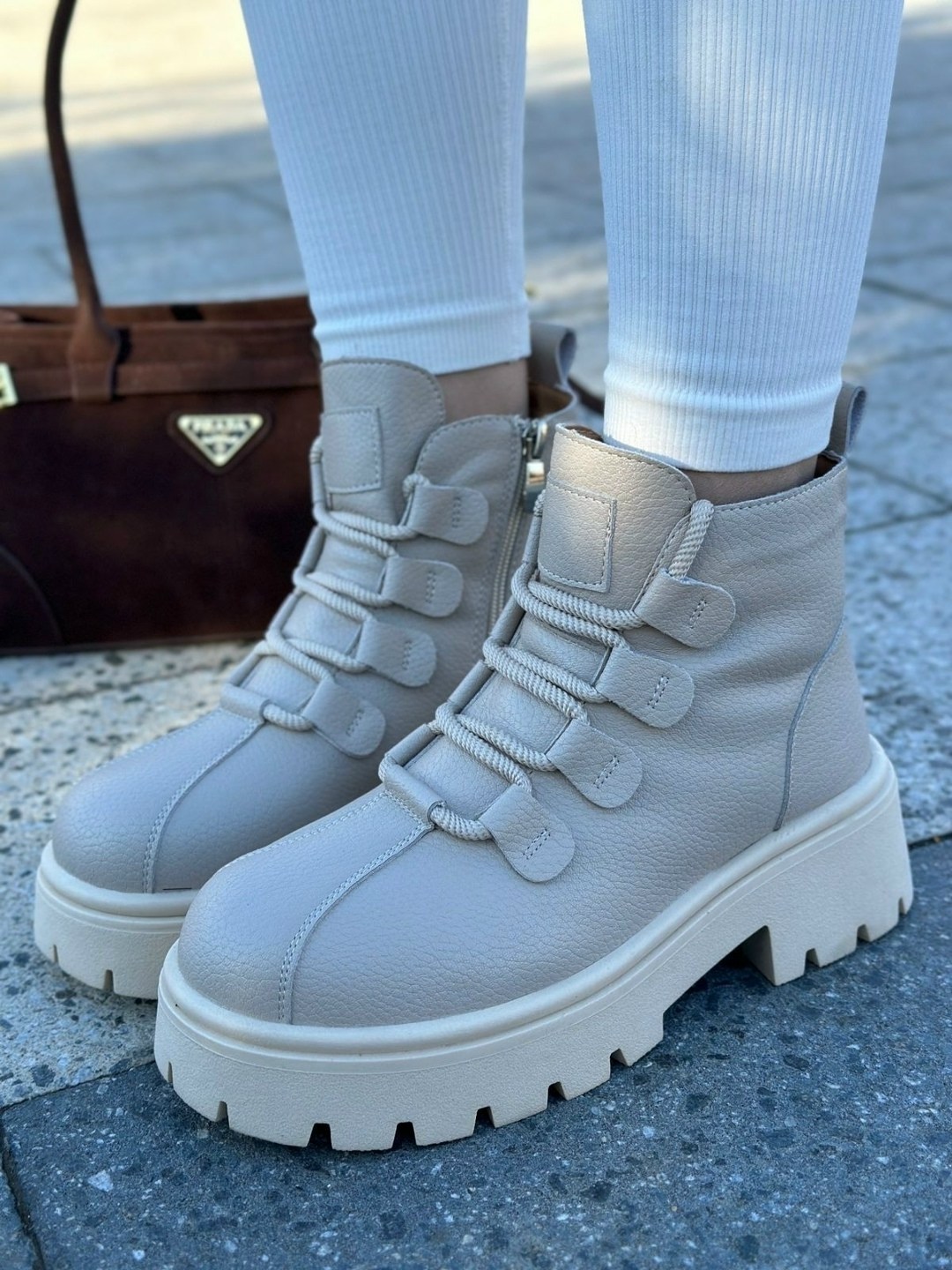 женские ботинки,,женская ,ботинка женские зимние,бежевые ботинки