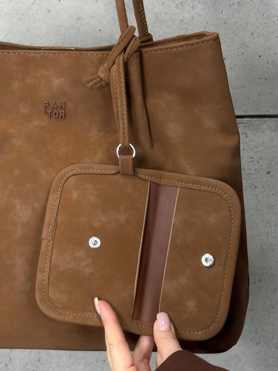 женская сумка шоппер,сумка шоппер,сумка шоппер кожаная бежевая,сумка,замшевая сумка